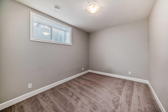 153 Carrington Close Nw, Home with 4 bedrooms, 3 bathrooms and 4 parking in Calgary AB | Image 38