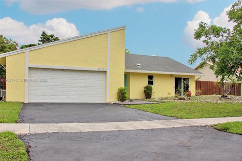 8251 Nw 51st Ct, Lauderhill, FL, 33351-4931 | Card Image