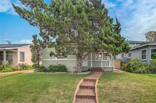 956 S Oak St, Inglewood, CA, 90301-3137 | Card Image