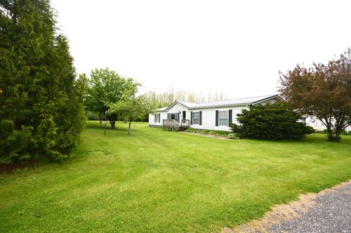 8552 E Sr 4 Highway, Walkerton, IN, 46574 | Card Image
