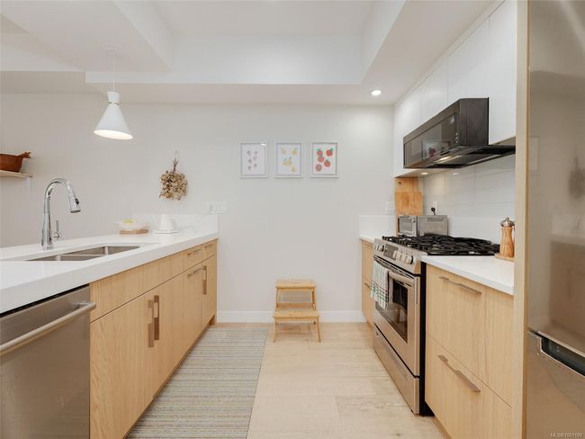 206 - 9861 3 Rd St, Condo with 1 bedrooms, 1 bathrooms and 1 parking in Sidney BC | Image 9
