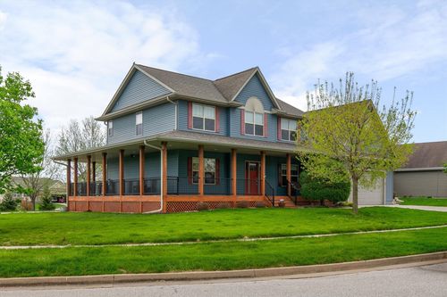 1807 Nw Norton Ct, Grimes, IA, 50111-4601 | Card Image