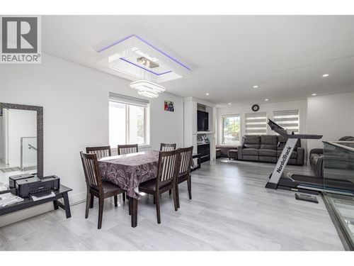 470 Wallace Rd, Kelowna, BC, V1X7M6 | Card Image