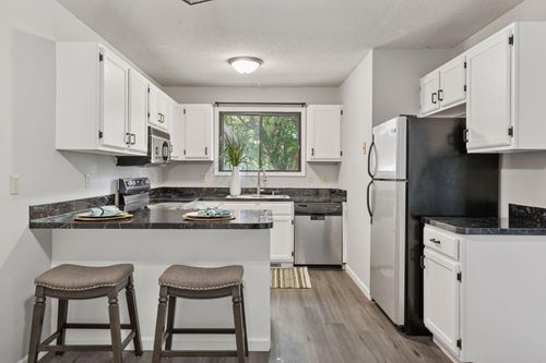 13351 90th Pl N, Maple Grove, MN, 55369-6727 | Card Image