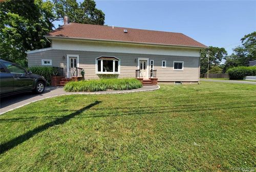 46 Laurel Ave, East Islip, NY, 11730-1935 | Card Image