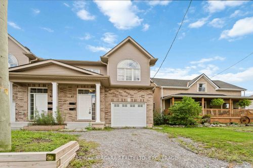81 Grove St, Welland, ON, L3B4B3 | Card Image