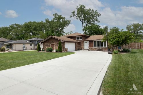 10136 Charles Ave, Palos Hills, IL, 60465-1488 | Card Image