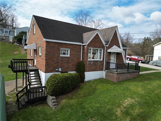 View of Side Deck & Front Porch | Image 10