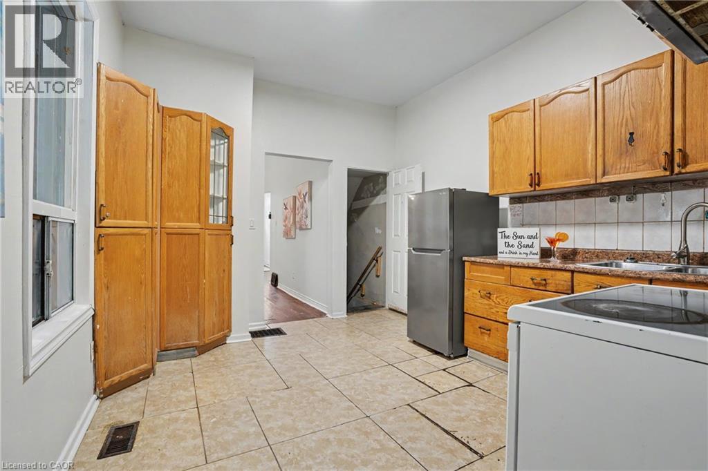 Residential in Hamilton 4