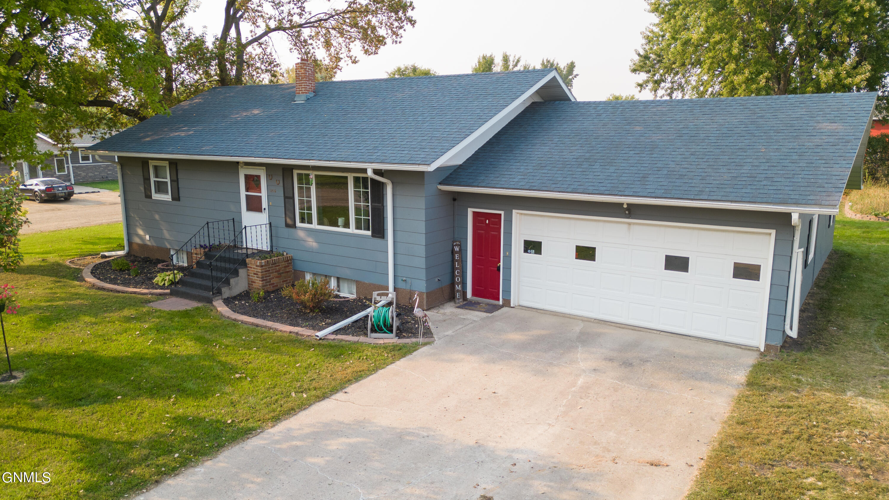 10th St, Valley City, ND 58072