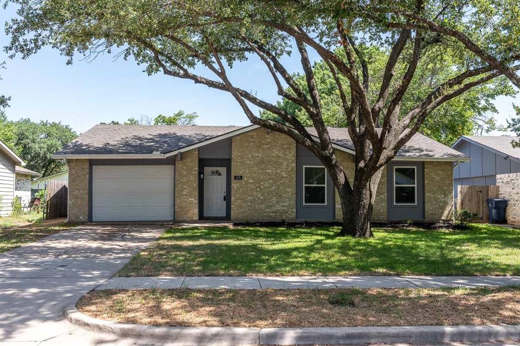 Deepwood Dr, Garland, TX 75040