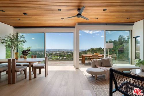 2759 Creston Dr, Los Angeles, CA, 90068-2209 | Card Image