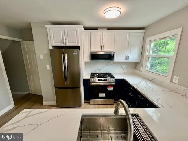 9601 Aspen Pl, Townhouse with 4 bedrooms, 3 bathrooms and null parking in MANASSAS VA | Image 10