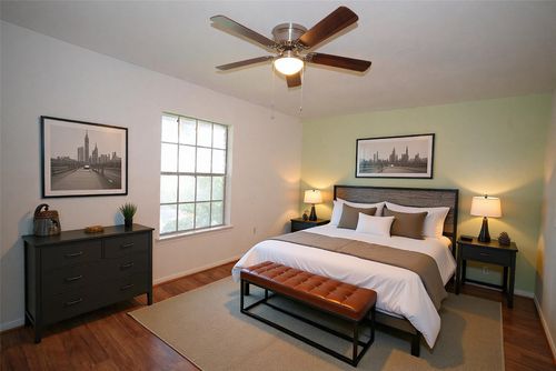 250-7600 Burgoyne Rd, Houston, TX, 77063-3109 | Card Image