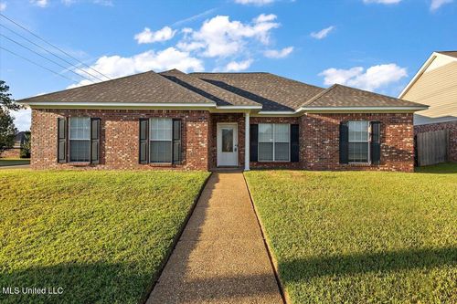 220 White Oak Pl, Pearl, MS, 39208-8107 | Card Image