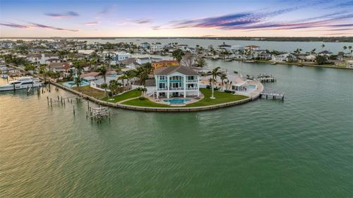 11000 8th St E, Treasure Island, FL, 33706-1102 | Card Image