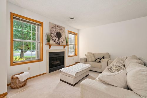 2508 Innsbruck Trail, New Brighton, MN, 55112 | Card Image
