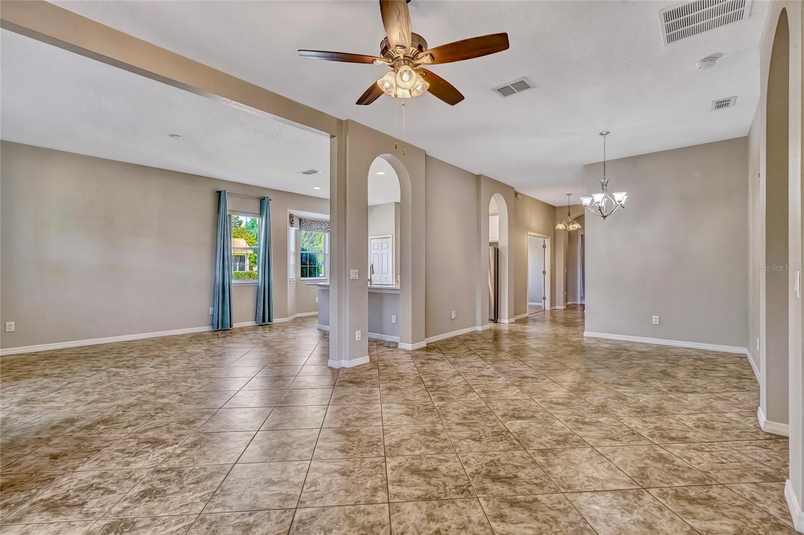 Residential in GROVELAND 4