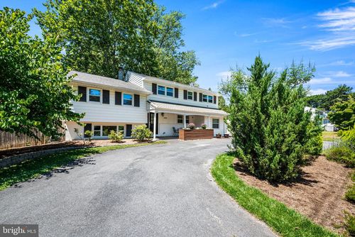 2120 Shipley Rd, WILMINGTON, DE, 19803-2357 | Card Image