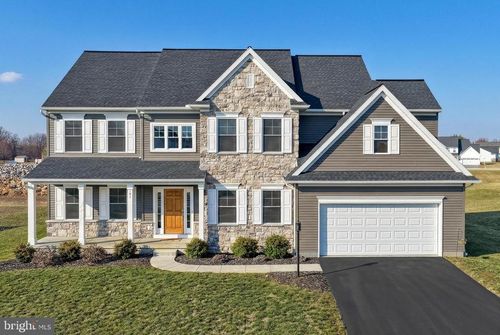 102 Berkshire Dr, CARLISLE, PA, 17015-4534 | Card Image