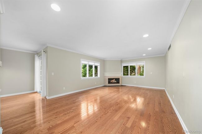 Spacious Living Room with Gas Fireplace | Image 4