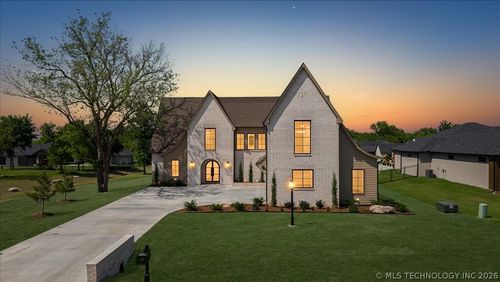 17683 E White Tail Cove, Owasso, OK, 74055 | Card Image