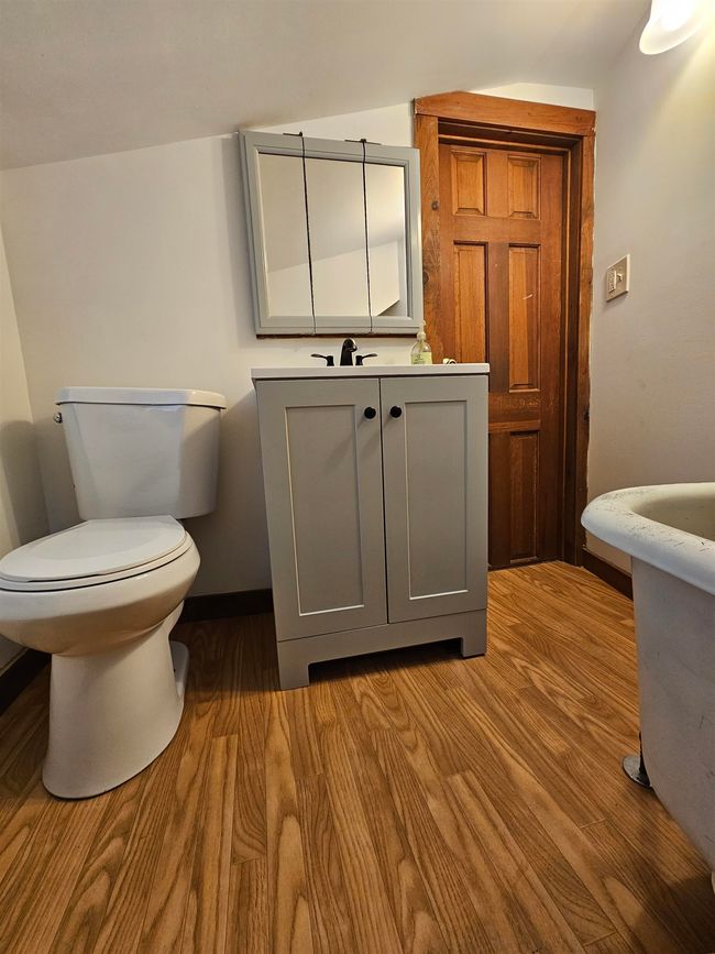 109 Charles St, House other with 3 bedrooms, 2 bathrooms and null parking in Bennington VT | Image 27