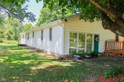 4566 W State Road 56, Scottsburg, IN, 47170-7622 | Card Image