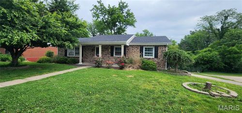 16 Gemini Dr, Hannibal, MO, 63401-2304 | Card Image
