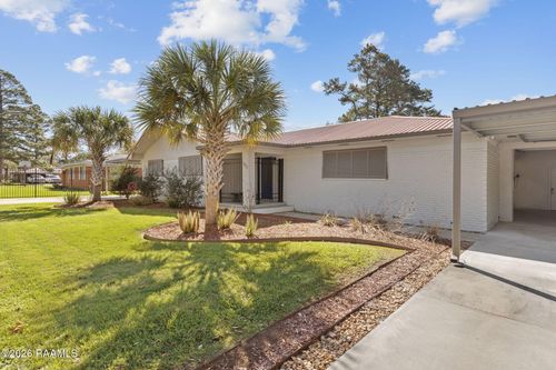 302 East Santa Clara Street, New Iberia, LA, 70563 | Card Image