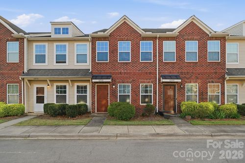 12755 Livengood Ln, Charlotte, NC, 28269-7805 | Card Image