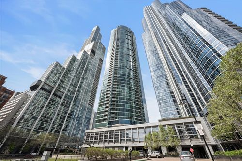 1703-1201 S Prairie Ave, Chicago, IL, 60605-3424 | Card Image