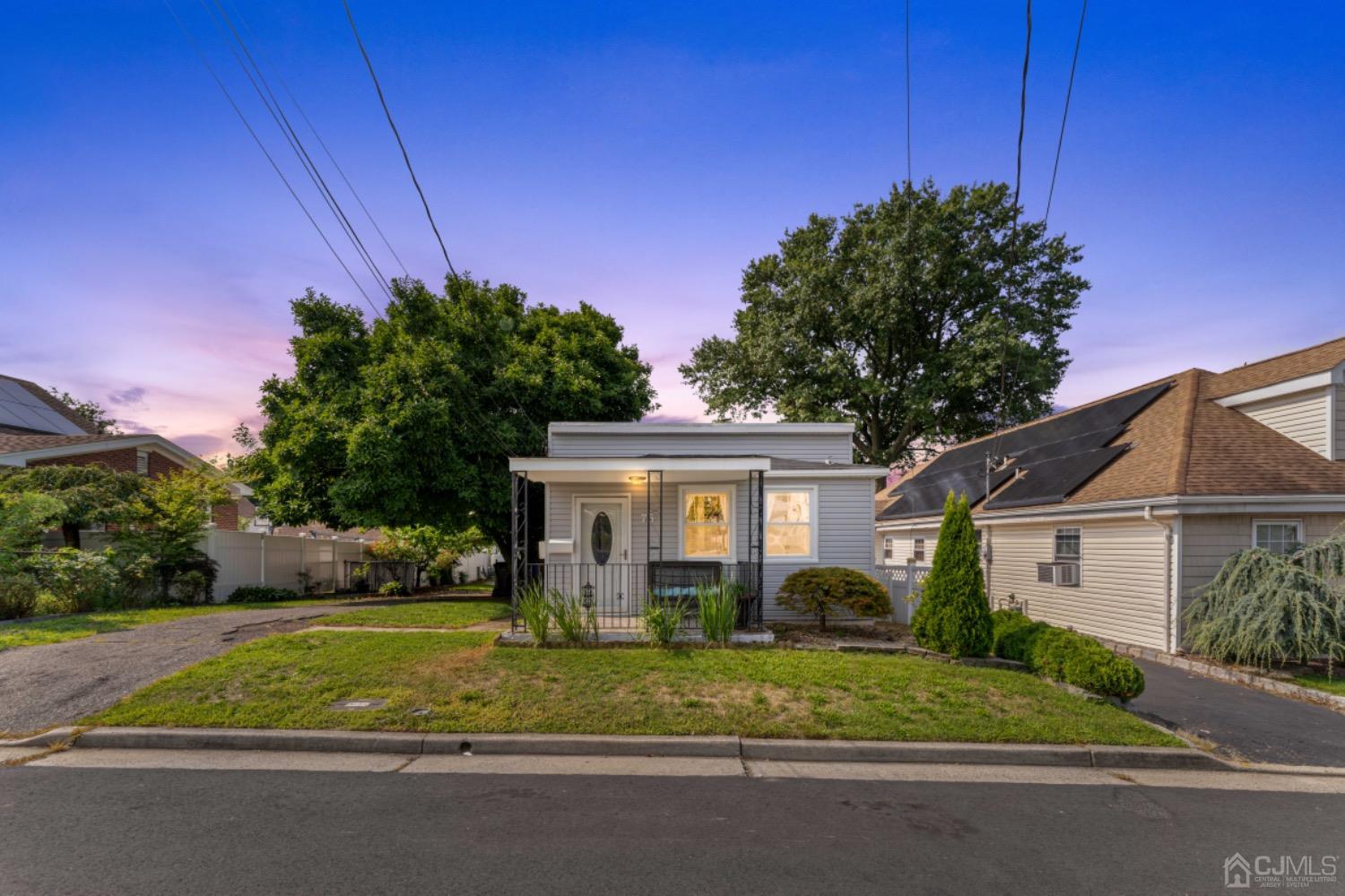 Loretta St, Perth Amboy, NJ 08861