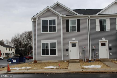 642 N N College Street, CARLISLE, PA, 17013 | Card Image