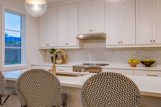 APT-1006 - 7207 Gaston Ave, Condo with 2 bedrooms, 3 bathrooms and null parking in Dallas TX | Image 17