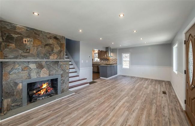 165 E Dorsey Ln, House other with 3 bedrooms, 2 bathrooms and 2 parking in Poughkeepsie NY | Image 6