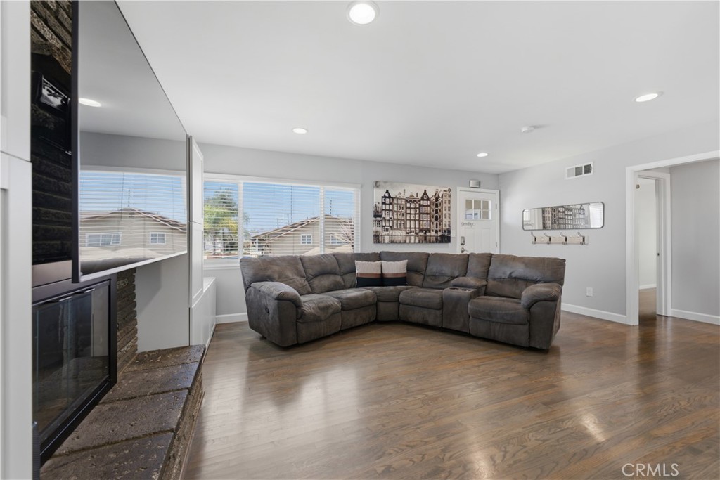 Residential in La Mirada 2