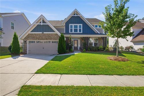 147 Michigan Cir, Hoschton, GA, 30548-5545 | Card Image