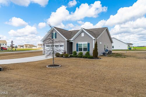 17 Geneva Cir, Benson, NC, 27504-8914 | Card Image