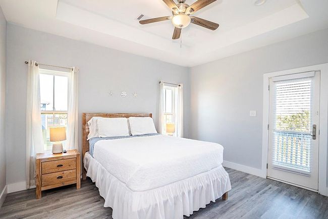 22310 Vista Del Mar, House other with 3 bedrooms, 2 bathrooms and null parking in Galveston TX | Image 29