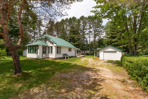 152 Ottawa Ave, South River, ON, P0A | Card Image