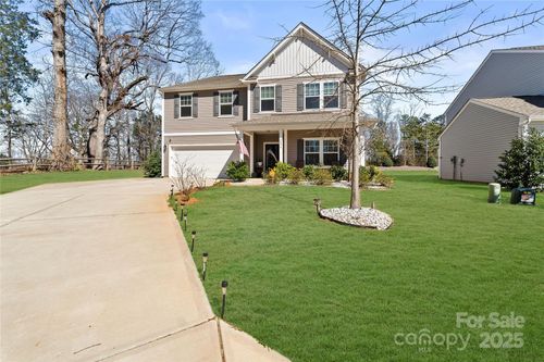 1036 Bramcote Ln, Charlotte, NC, 28215-0500 | Card Image