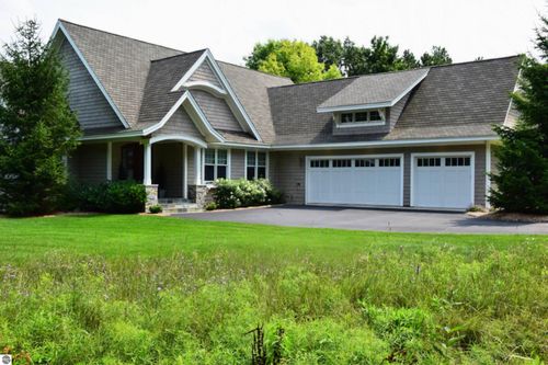 5554 S Spyglass Ridge Dr, Suttons Bay, MI, 49682-9482 | Card Image