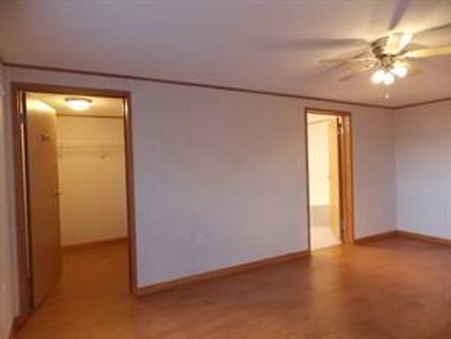 77 - 5210 65 Ave, Home with 3 bedrooms, 2 bathrooms and 3 parking in Olds AB | Image 19