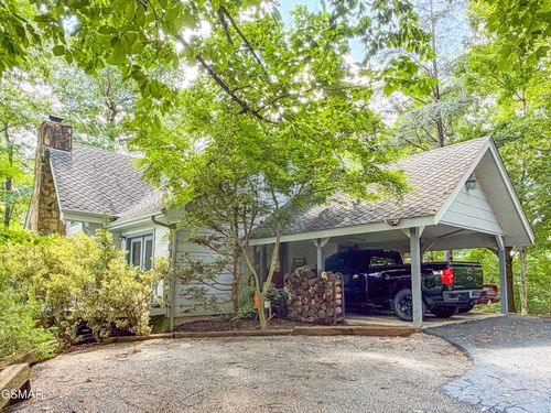 440 Deer Path Ln, Gatlinburg, TN, 37738-6324 | Card Image