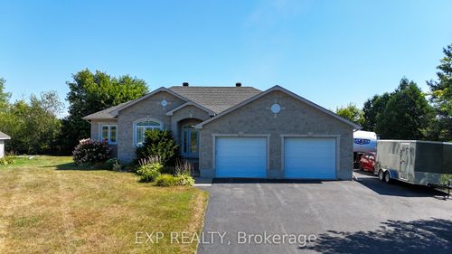 3403 Gendron Rd, Hammond, ON, K0A2A0 | Card Image