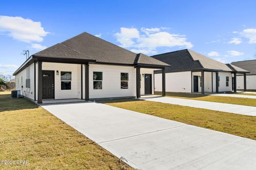 236 Springfield Ave, Panama City, FL, 32401-5691 | Card Image