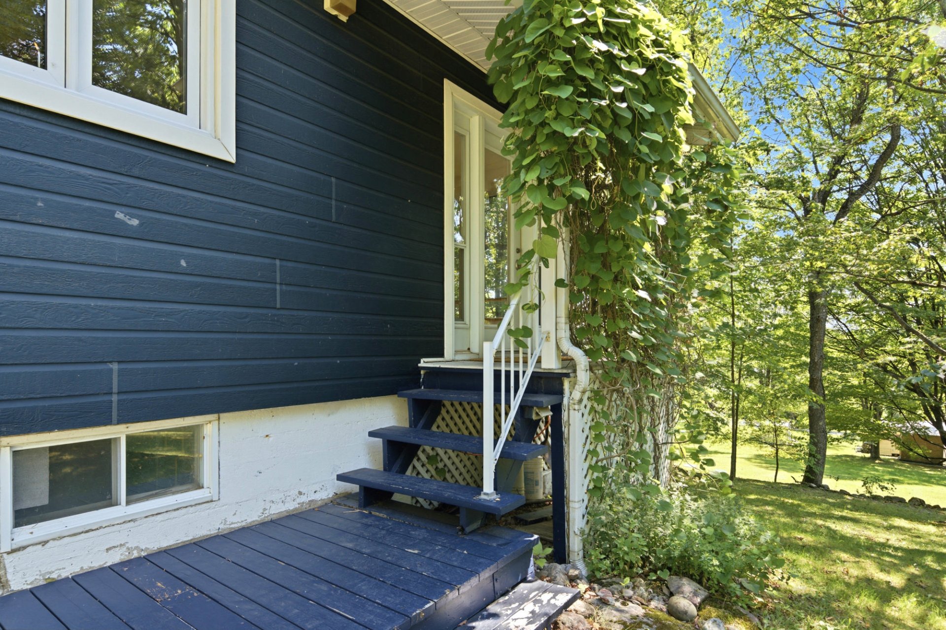 Residential in Saint-Georges-de-Windsor