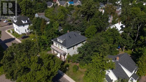 4 Hillcrest Ave, Charlottetown, PE, C1A2M1 | Card Image