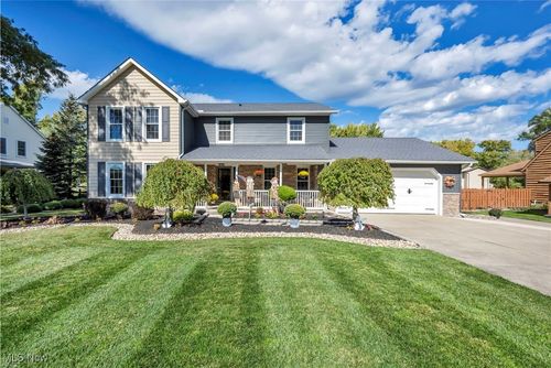 9065 Johnnycake Ridge Rd, Mentor, OH, 44060-7000 | Card Image